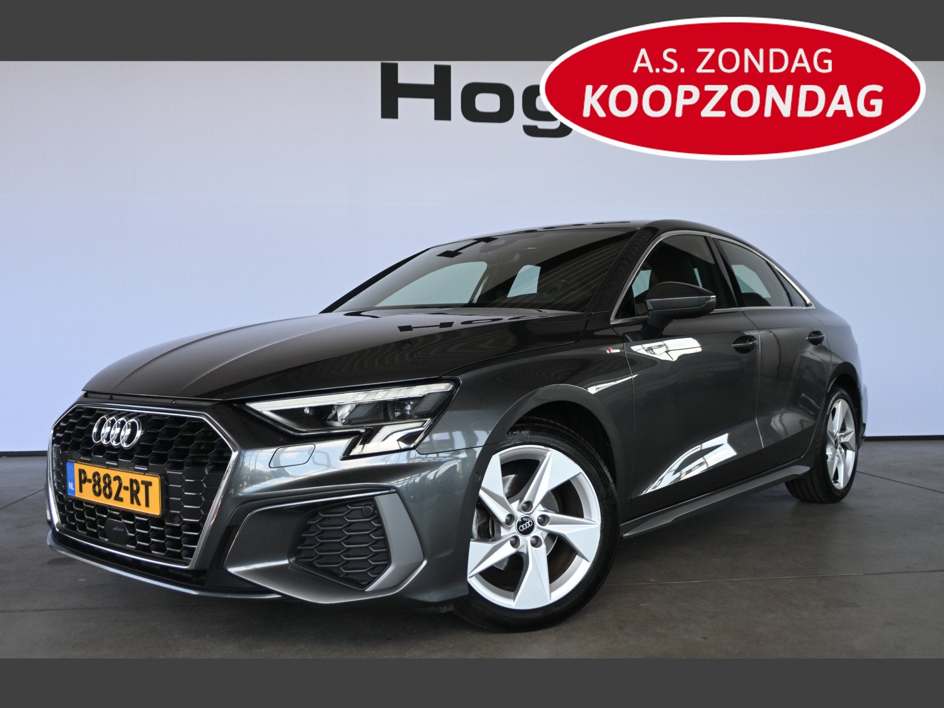 Audi A3 Limousine 30 TFSI S Edition Virtual Cockpit Adaptiev, Auto's, Audi, Gebruikt, Met garantie (alle), Leder en Stof, 23 km/l
