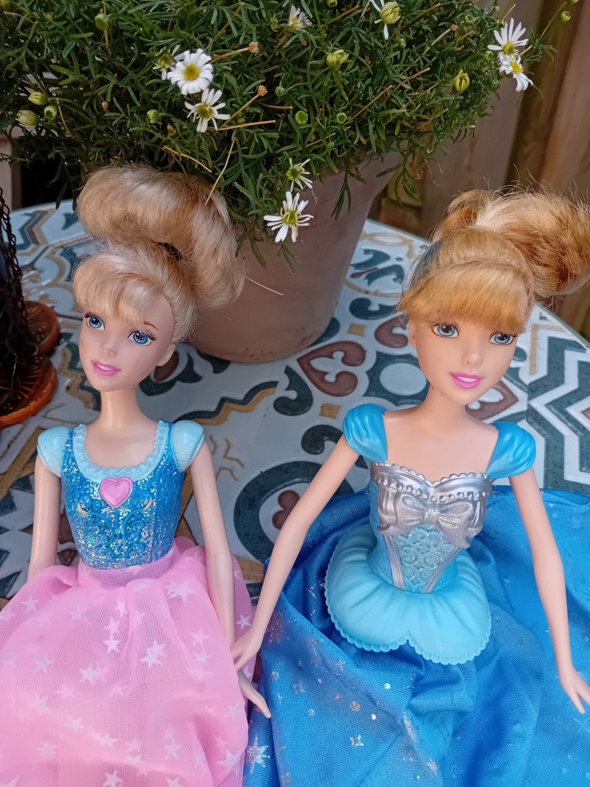 2 Barbie poppen in prinsessenjurken, Ophalen of Verzenden, Gebruikt, Barbie