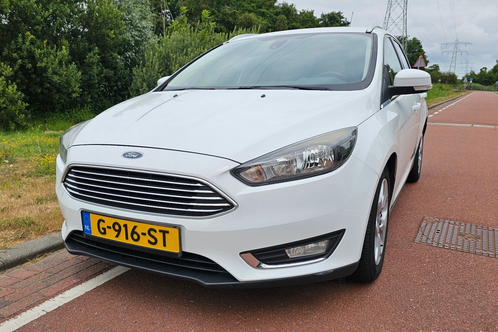 Ford Focus 1.0 met - NIEUWE MOTOR - 125pk 2015 Wit, Auto's, Wit, Handgeschakeld, Particulier, 3 cilinders