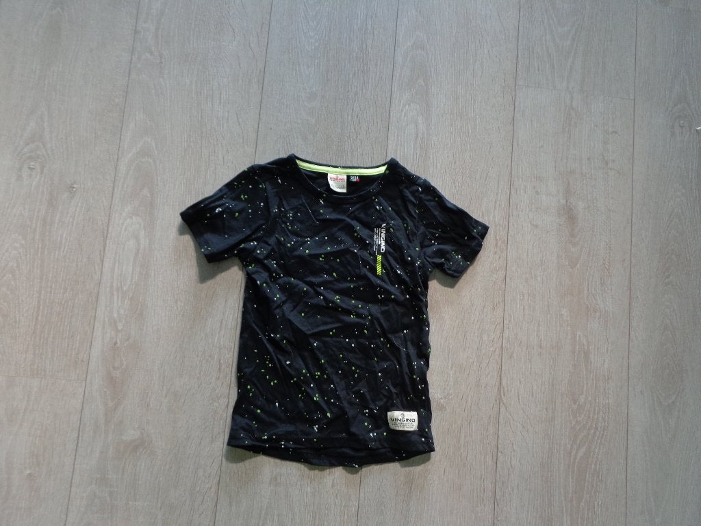 gaaf jongenst-shirt van Vingino, maat 98, Kinderen en Baby's, Kinderkleding | Maat 98, Ophalen of Verzenden, Zo goed als nieuw