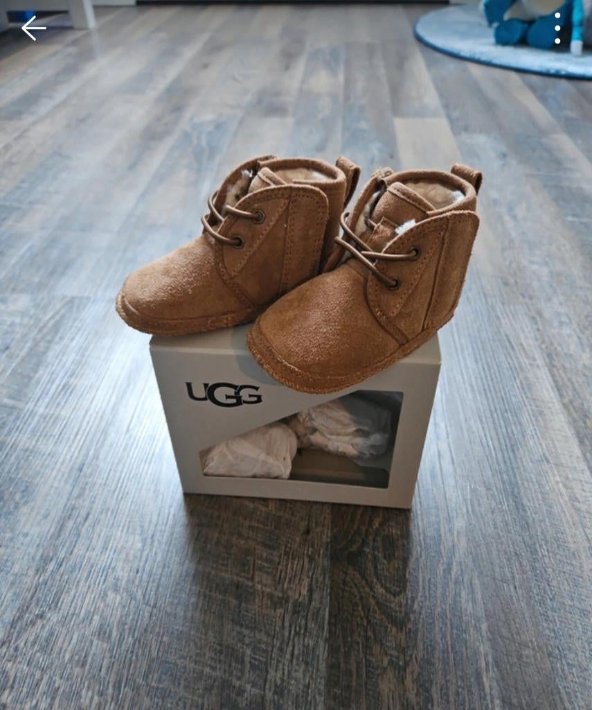 Ugg baby Neumel laarsjes maat S (6-12 maanden), Ophalen, Ugg, Jongetje of Meisje, Laarsjes