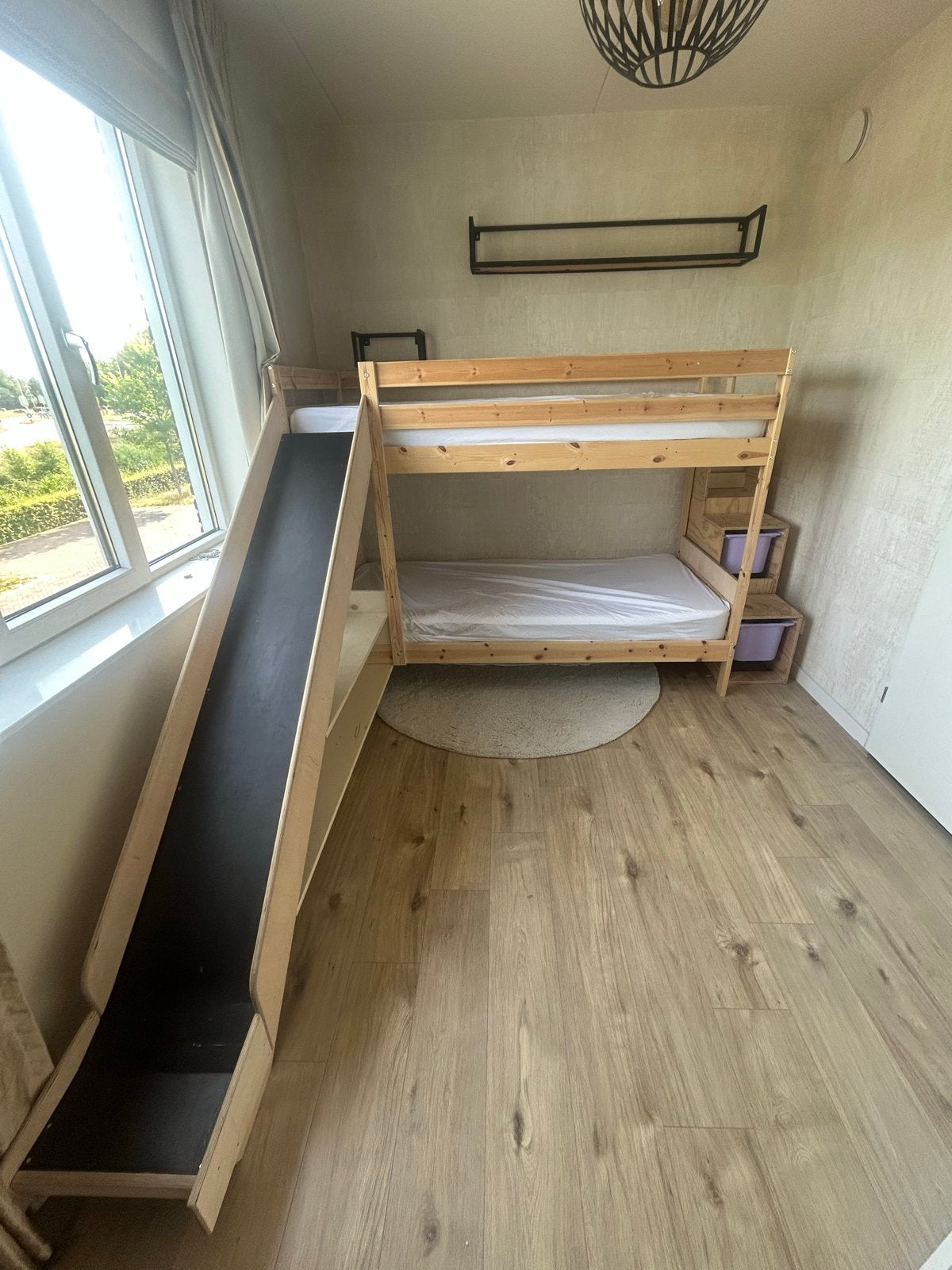 IKEA Mydal stapelbed met glijbaan en matrassen, Ophalen, 90 cm, Tweepersoons, Zo goed als nieuw