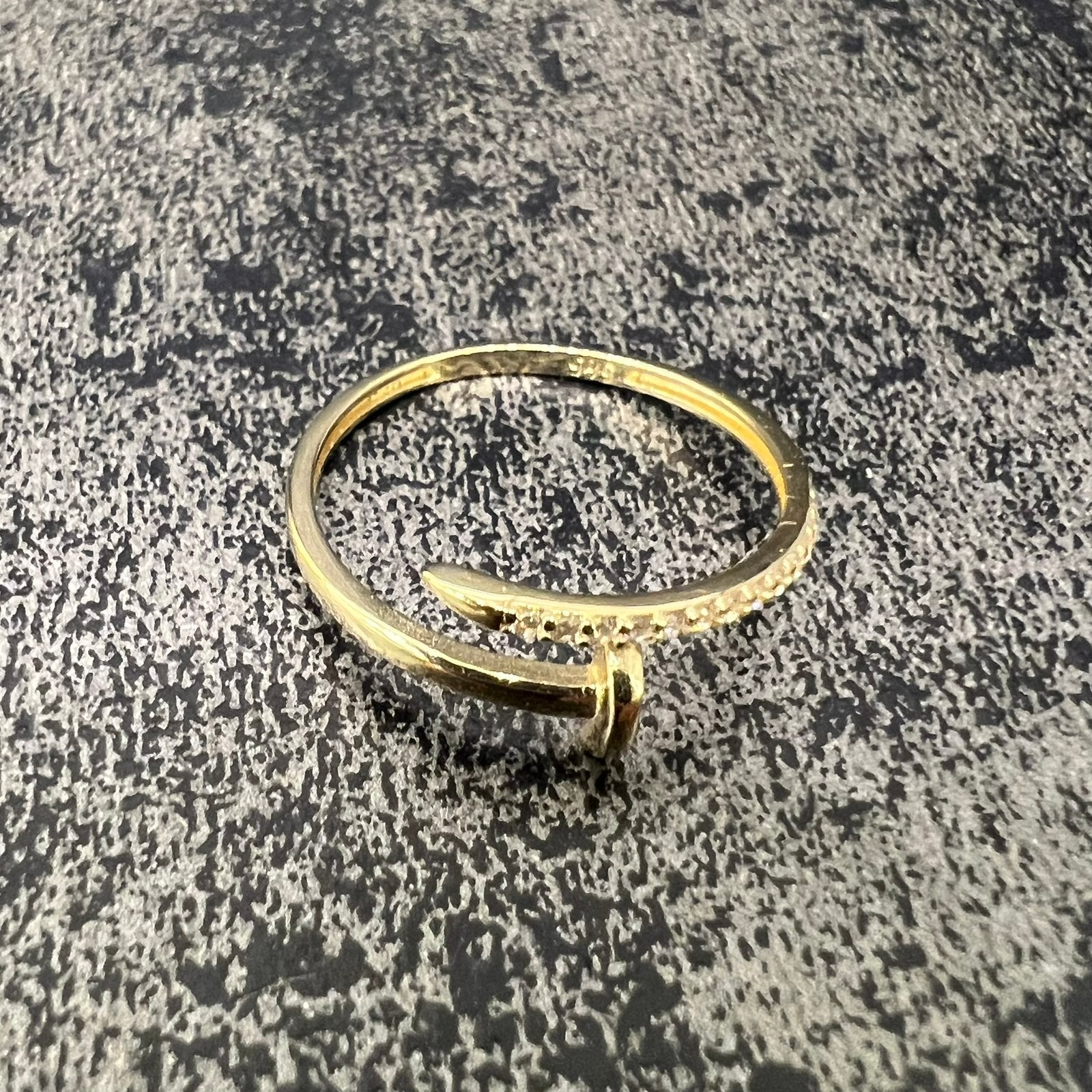 14 karaat gouden ring spijker model, Ophalen of Verzenden, Nieuw, Goud, Dame