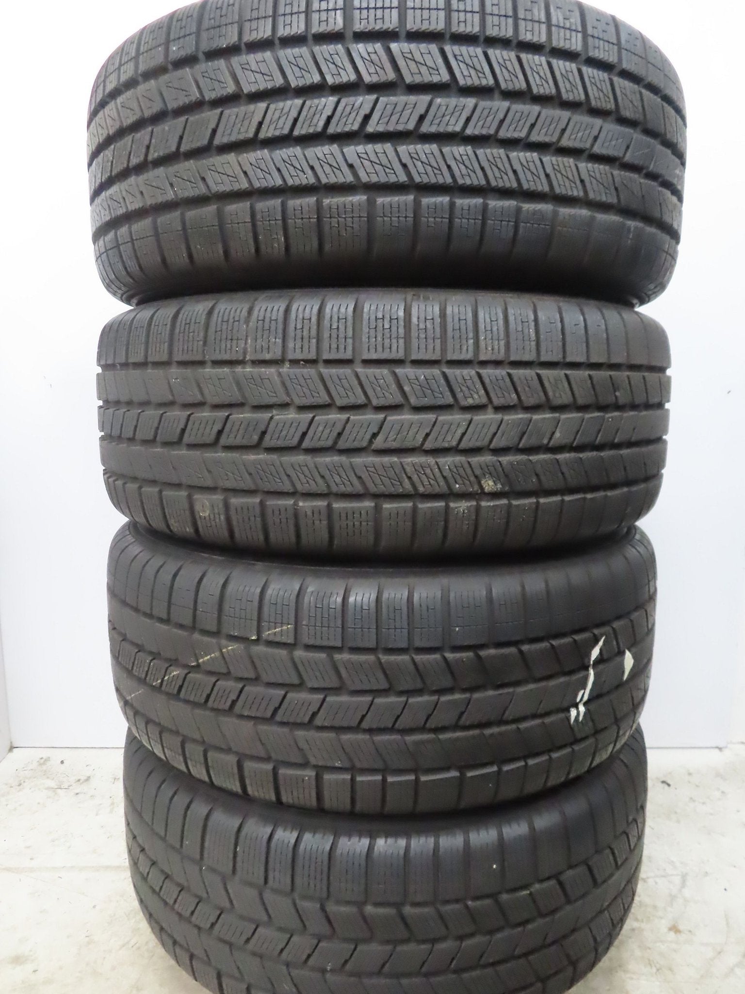 Porsche Cayenne 20 inch Spyder velgen zwart met winterbanden, Gebruikt, -, 275 mm, -