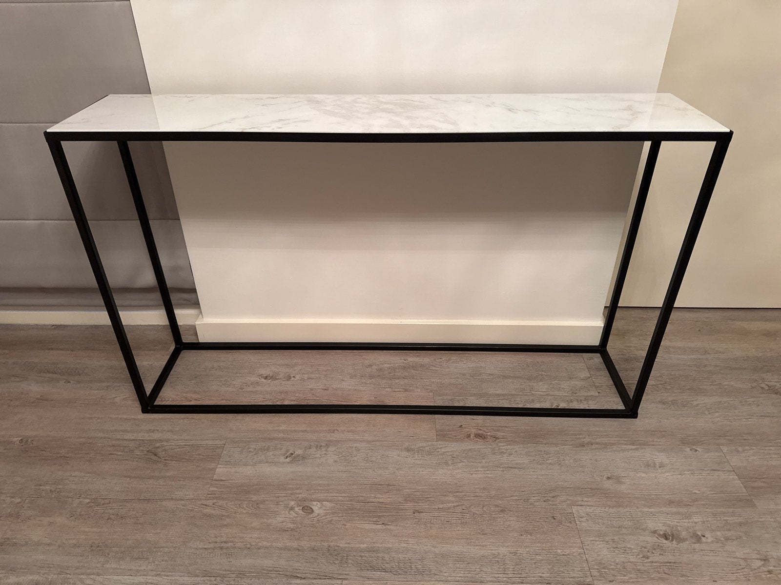 2x side table met marmer (calacatta) blad en metalen frame, 100 tot 150 cm, Nieuw, Ophalen of Verzenden, Metaal