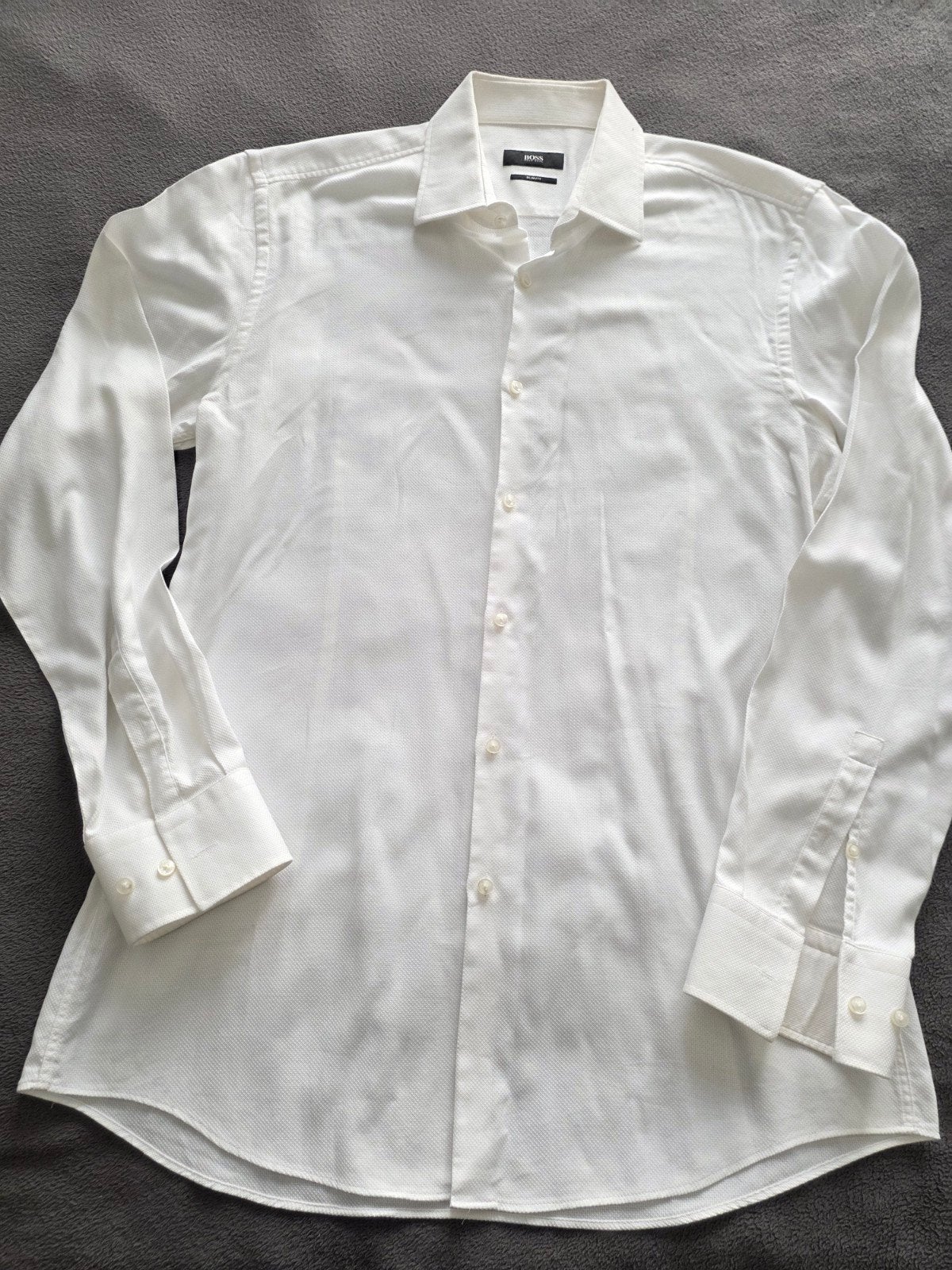 Stijlvol wit BOSS Slim Fit overhemd, maat 41/16, Kleding | Heren, Overhemden, BOSS, Wit, Ophalen of Verzenden, Zo goed als nieuw