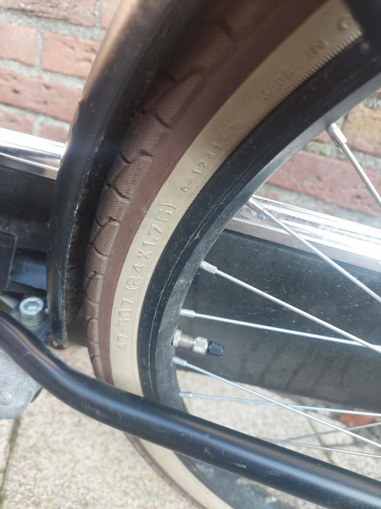Zwarte transportfiets met voordrager en krat, Overige merken, Terugtraprem, Gebruikt, Ophalen of Verzenden
