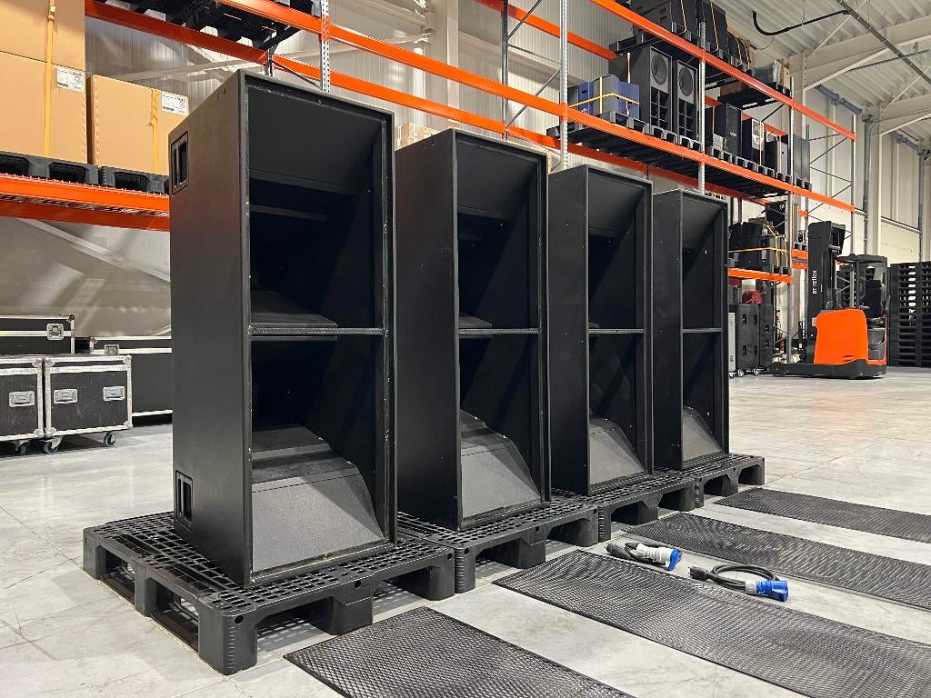 4x Meyer Sound DS-2P 2x15" self-powered mid-bass +140dB, Audio, Tv en Foto, Luidsprekers, Overige merken, Gebruikt, Subwoofer
