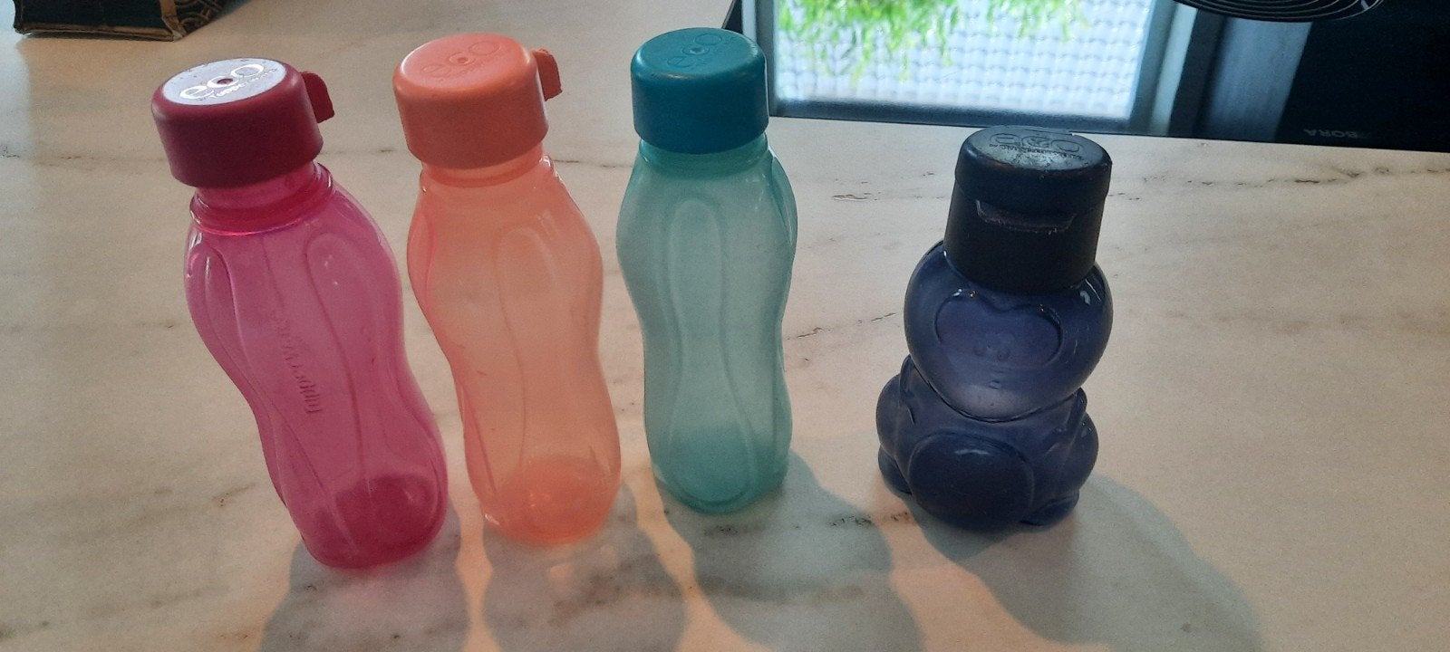 4x Tupperware eco fles, Huis en Inrichting, Keuken | Tupperware, Ophalen of Verzenden, Gebruikt, Beker of Kan