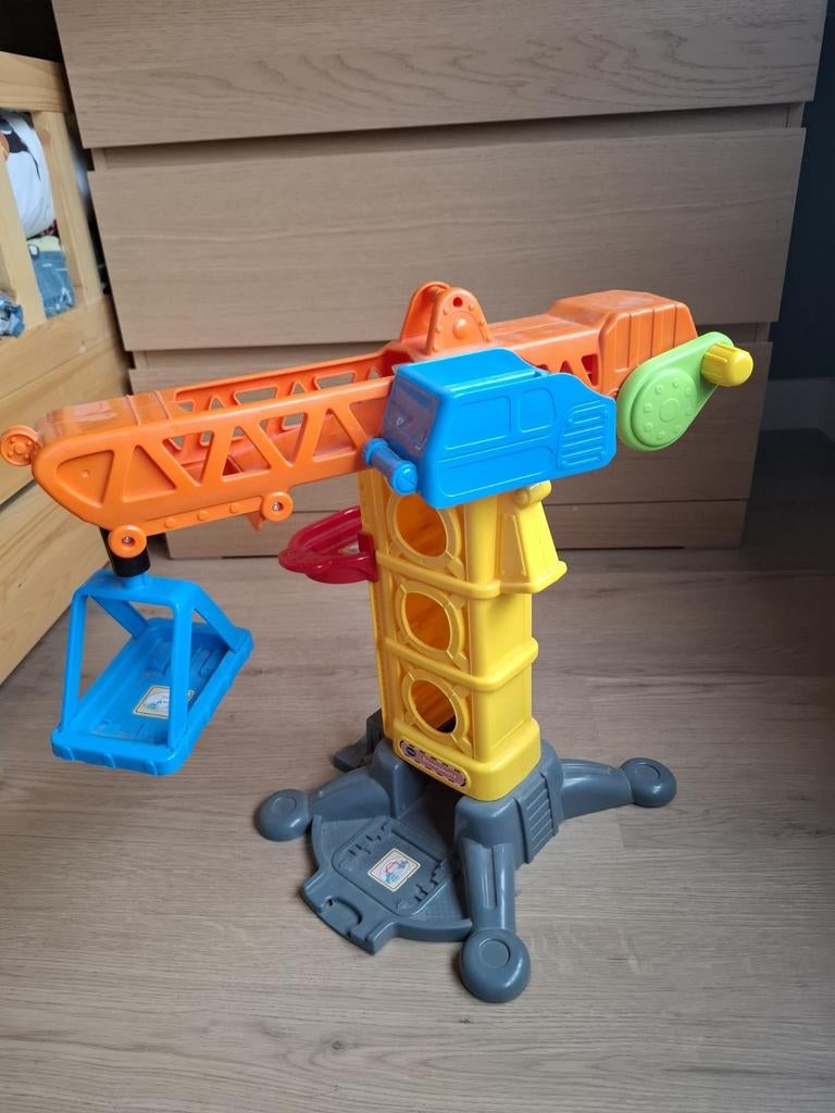 VTECH diverse sets o.a. Racebaan, toettoet, politiebureau, Ophalen, Zo goed als nieuw, Jongen of Meisje