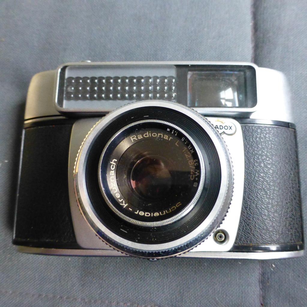 camera Ador Amera met Kreusnach lens, Audio, Tv en Foto, Fotocamera's Analoog, Ophalen of Verzenden, Gebruikt, Compact, Overige Merken
