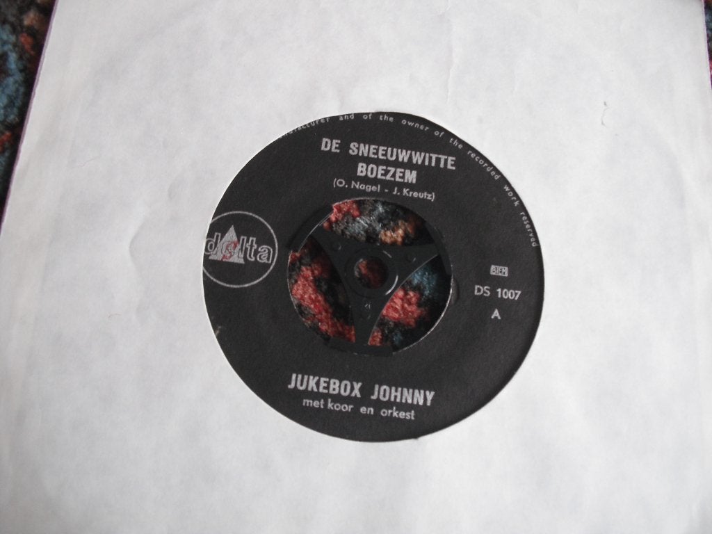 Jukebox Johnny - De Sneeuwwitte Boezem., Ophalen of Verzenden, Zo goed als nieuw, 12 inch, Levenslied of Smartlap