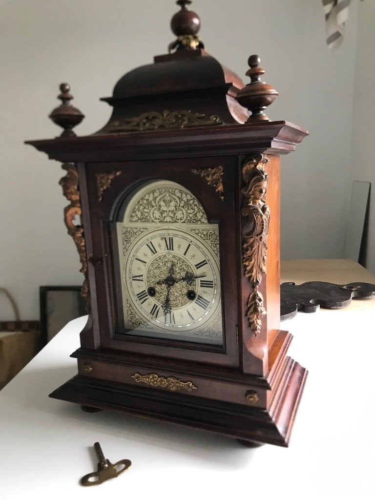 Junghans tafelklok 1870-1880, Ophalen