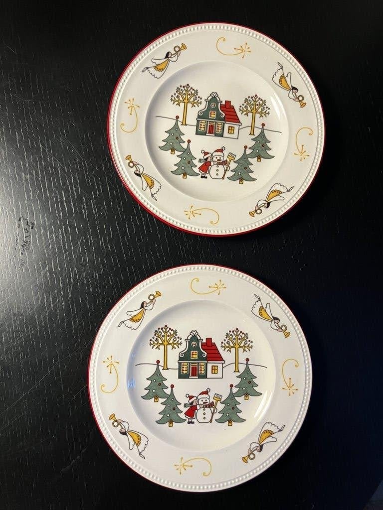 Wedgwood Windsor Christmas 2 x gebaksbordje, Huis en Inrichting, Vintage, Ophalen of Verzenden, Zo goed als nieuw, Bord(en)