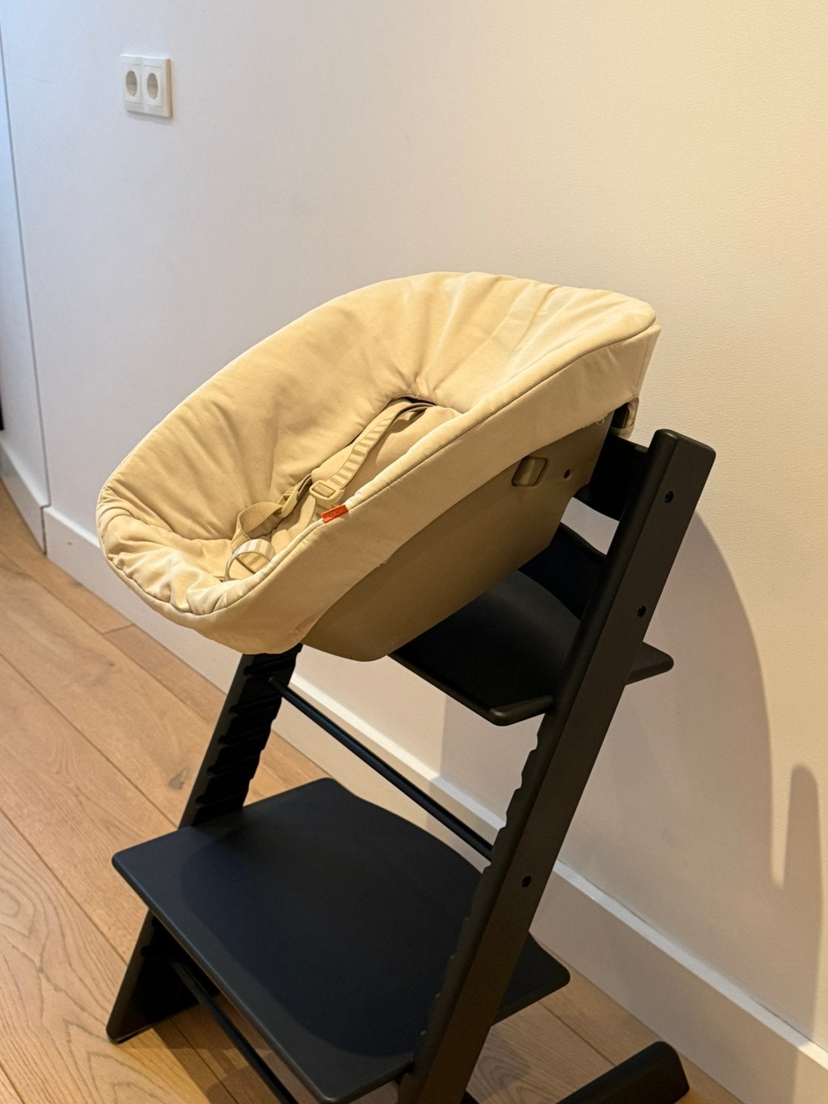 Tripp Trapp Mat Zwart Compleet newborn en babyset, Kinderen en Baby's, Kinderstoelen, Ophalen of Verzenden, Gebruikt, Meegroeistoel
