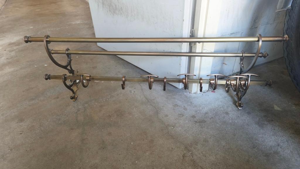 Verstelbare bronzen kapstok met haken, Wandkapstok, Gebruikt, Ophalen of Verzenden, Minder dan 100 cm