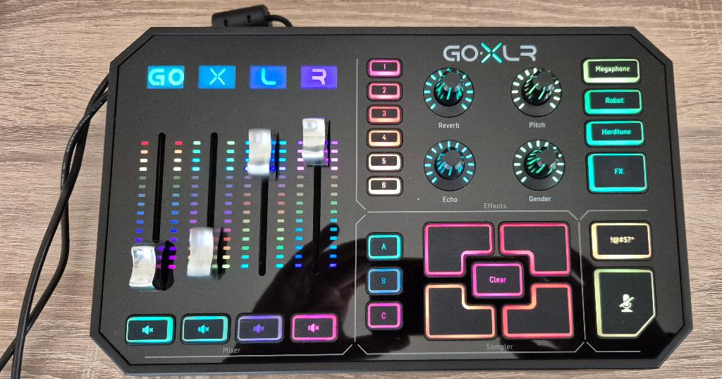 TC Helicon GoXLR, Muziek en Instrumenten, Ophalen, Gebruikt, 10 tot 20 kanalen