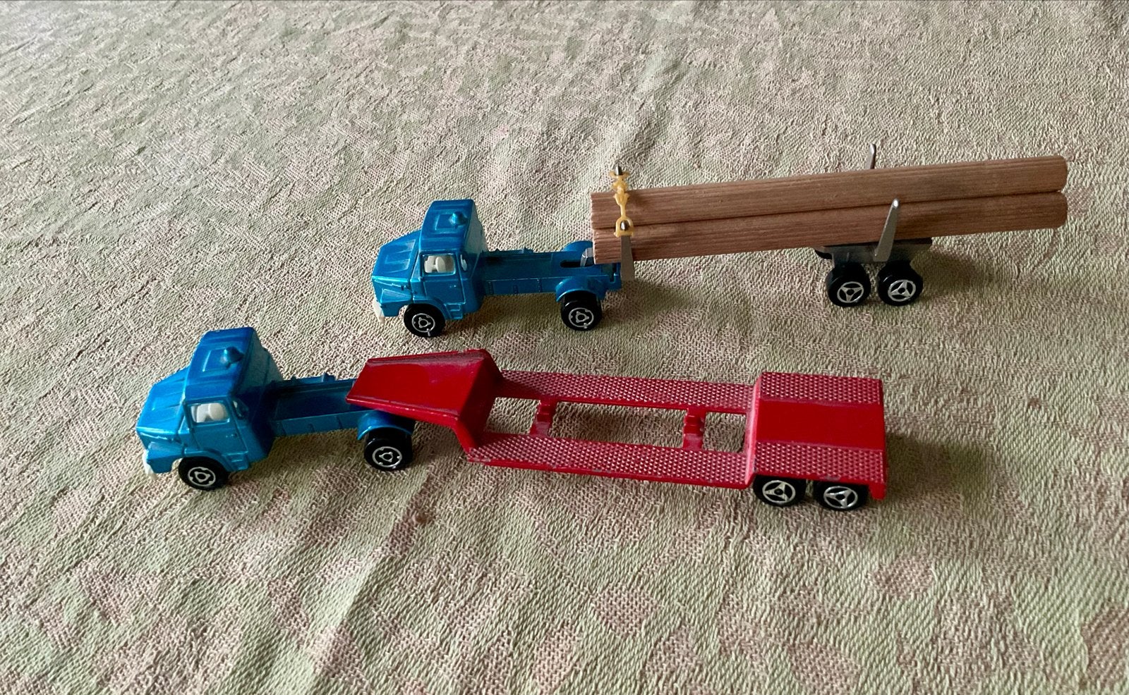 Scania truck Majorette vrachtwagens met opleggers 1:100, Ophalen of Verzenden, Gebruikt