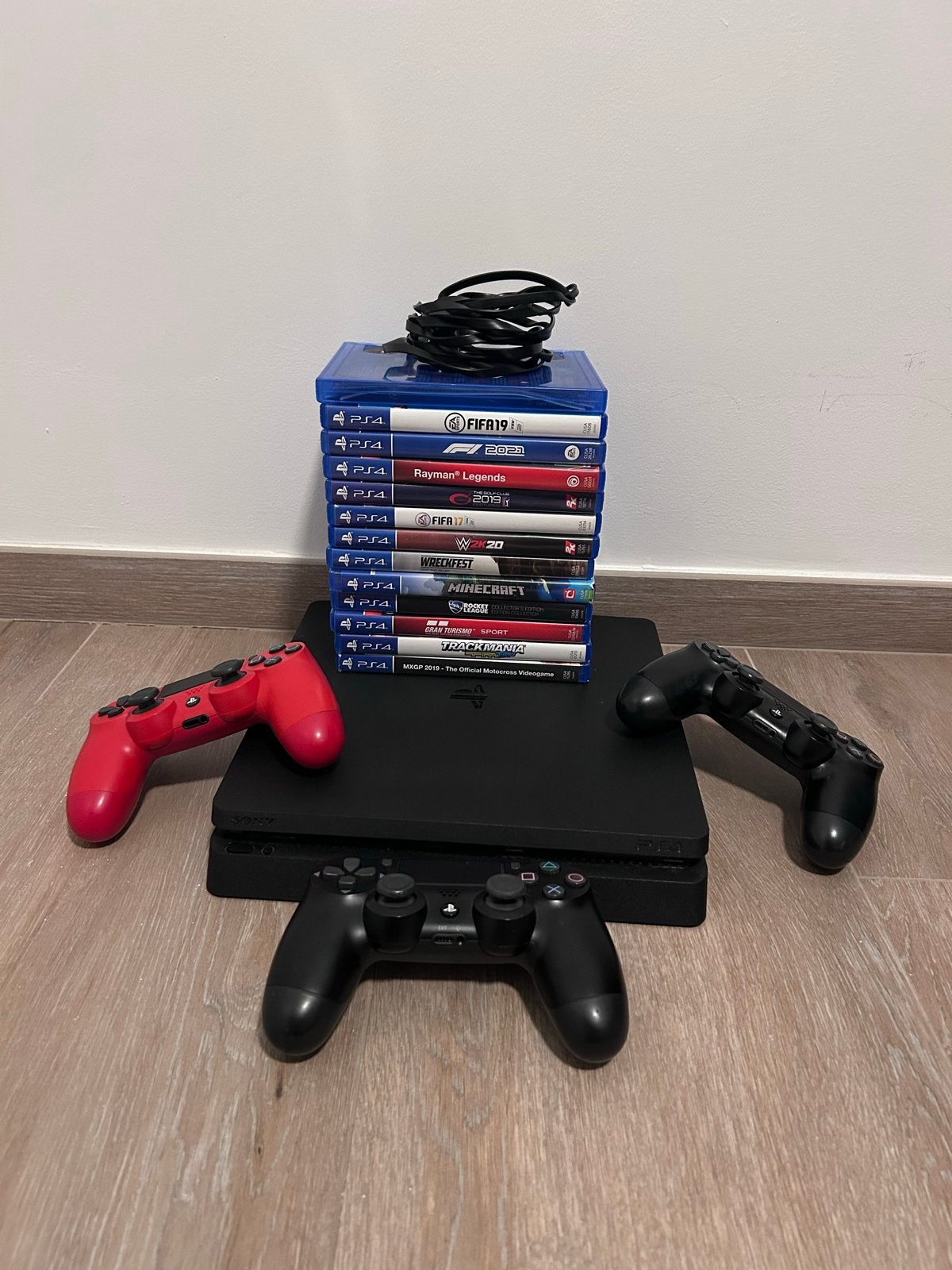 PS4 Slim met 3 controllers en 10 games, Ophalen, Met 2 controllers, Slim, 500 GB