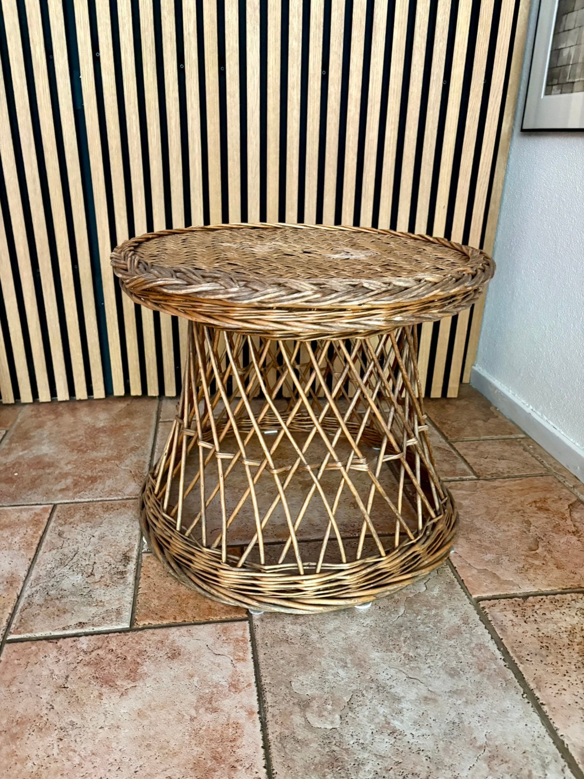 Rotan bijzettafel, Huis en Inrichting, Tafels | Bijzettafels, Ophalen, Overige materialen, Gebruikt, Bohemian/Ibiza/vintage
