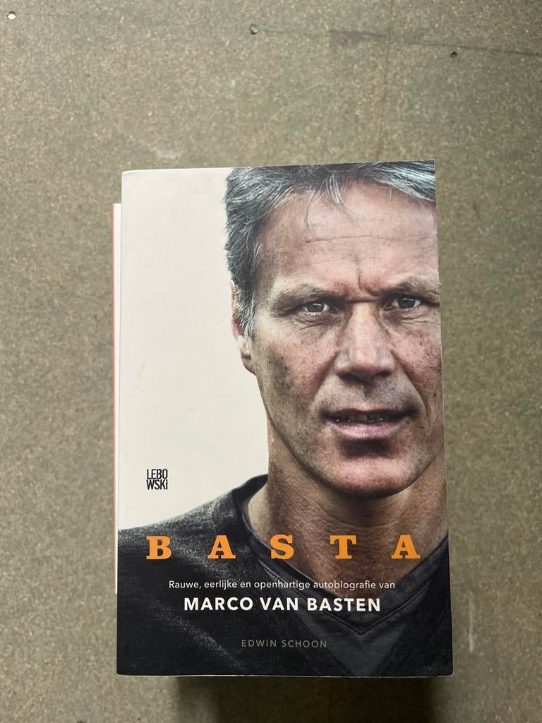 Boek Basta - Marco van Basten, Ophalen of Verzenden, Gelezen, Sport