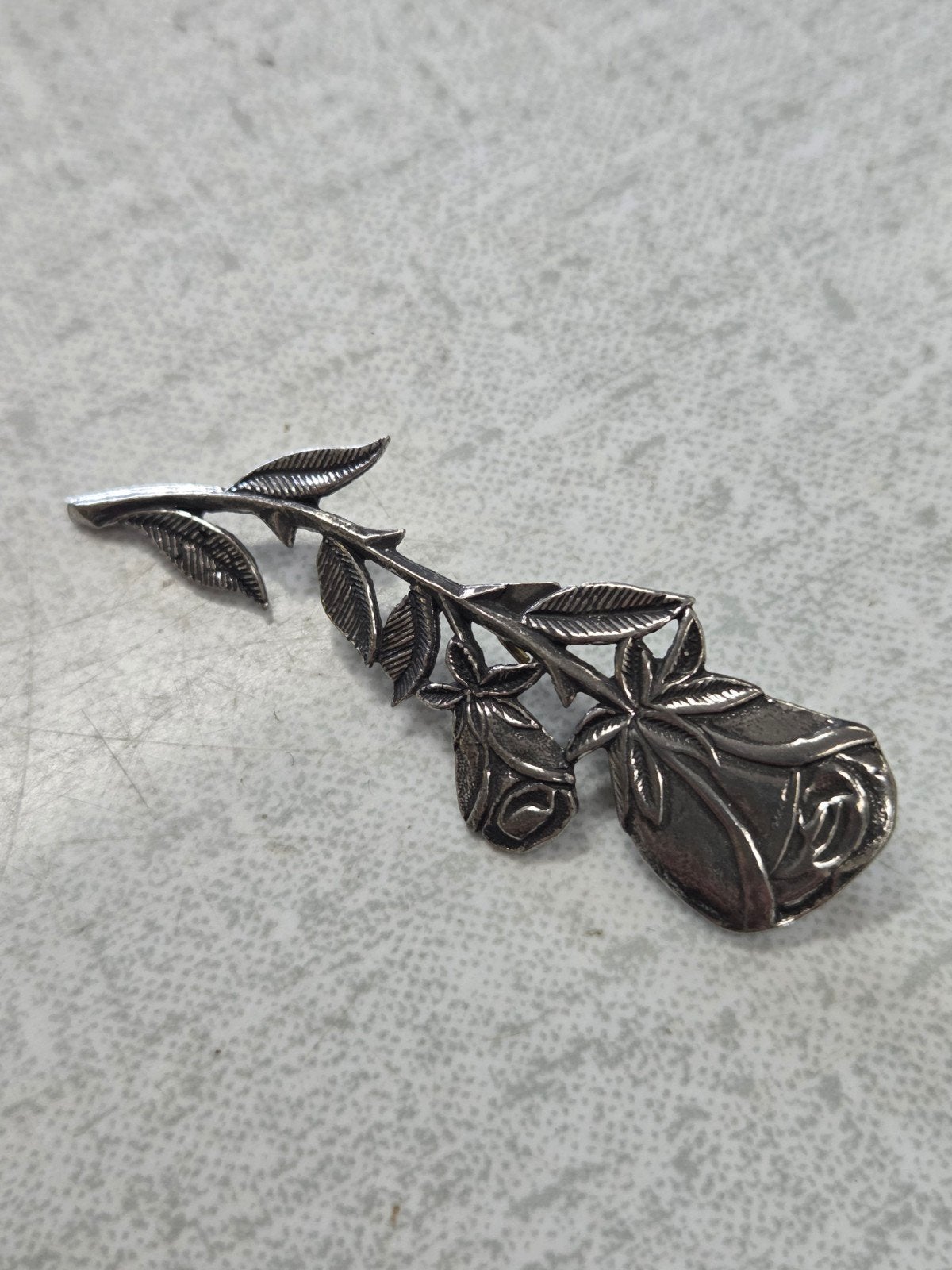 Vintage Zilverkleurige Rozen Broche, Overige materialen, Gebruikt, Ophalen of Verzenden, Zilver