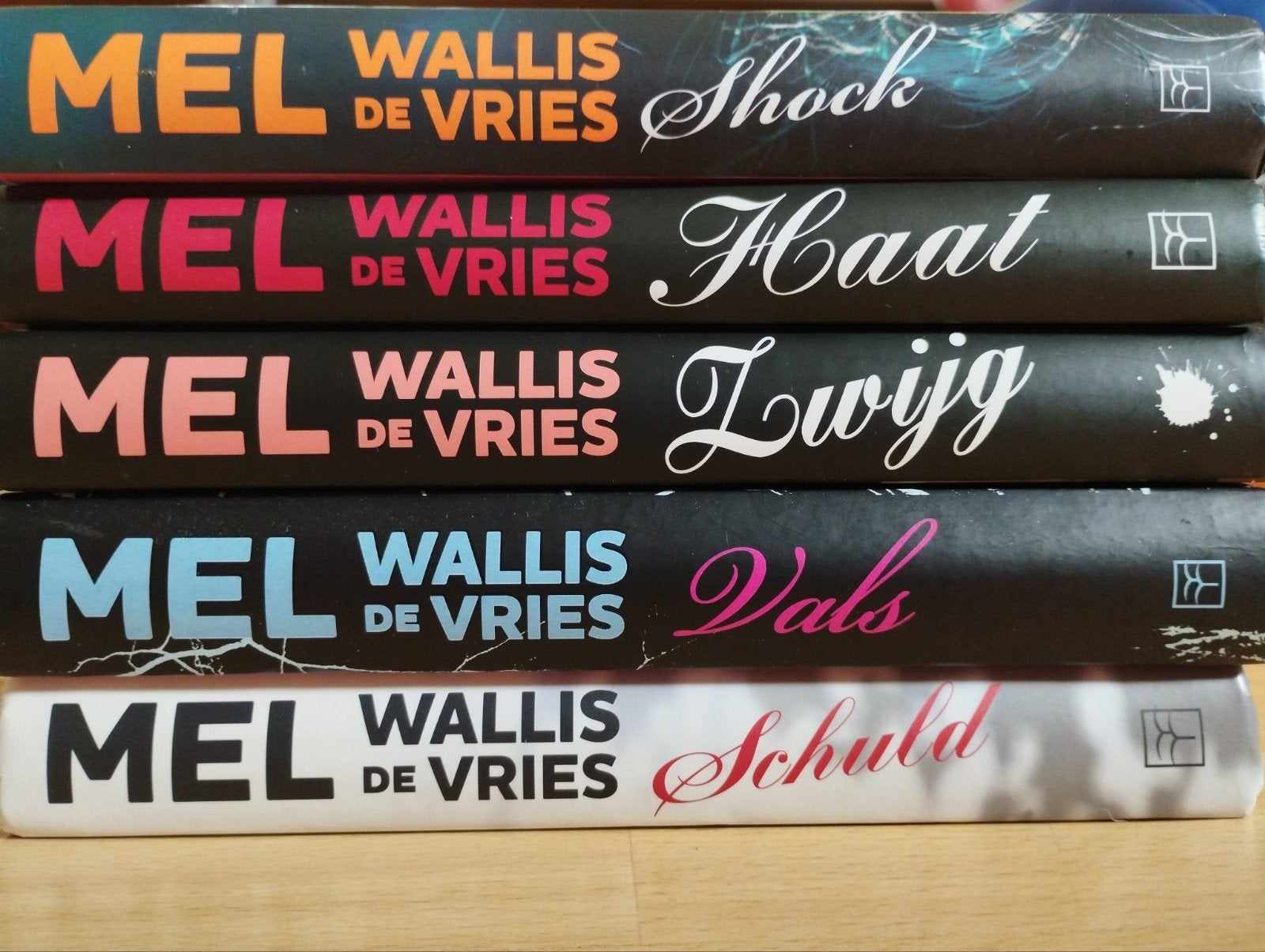 Jeugd Thrillers van Mel Wallis de Vries, Boeken, Ophalen of Verzenden, Zo goed als nieuw