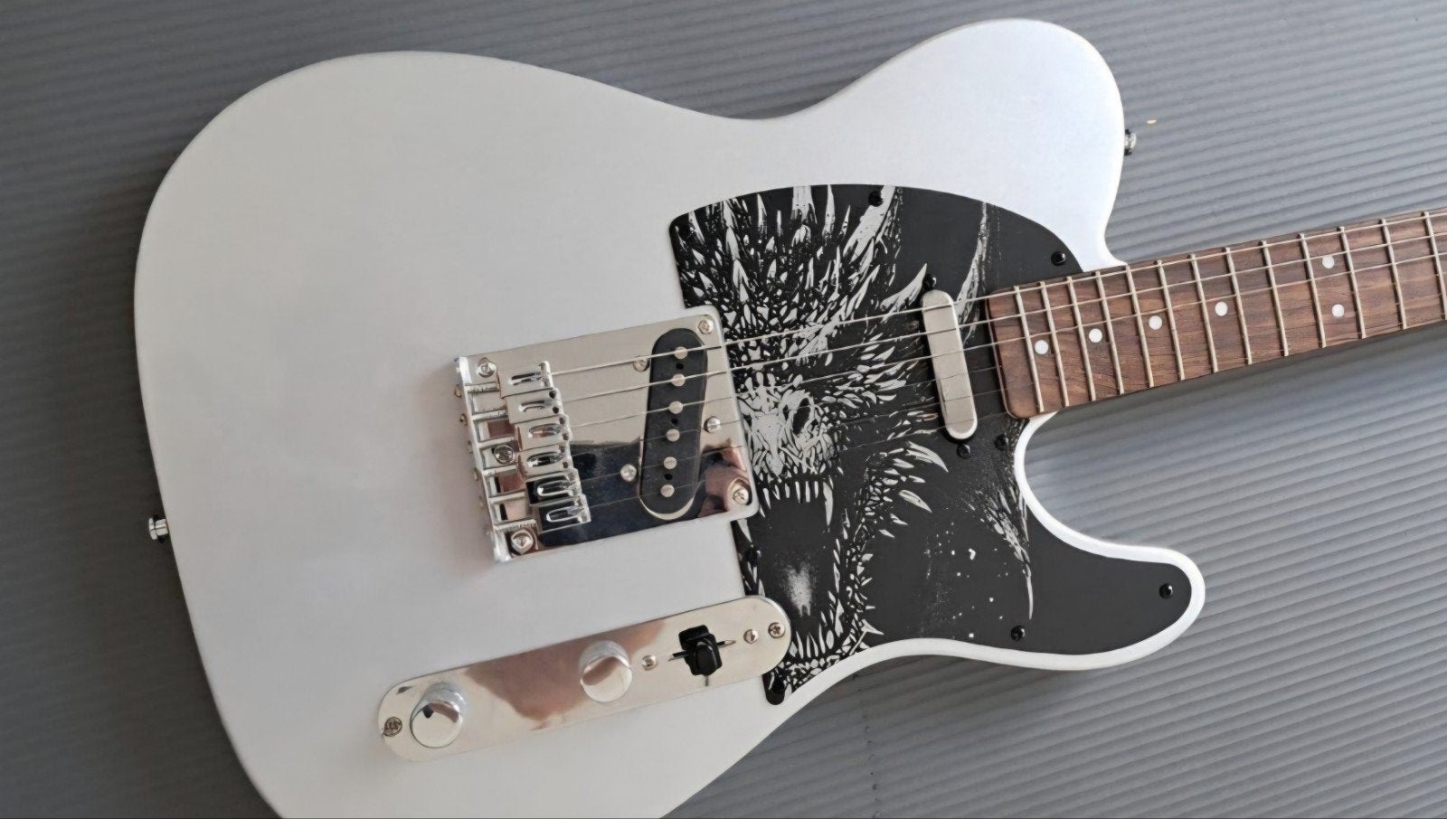 Squier Telecaster space metallic grey +Custom Pickguards, Muziek en Instrumenten, Ophalen, Zo goed als nieuw, Solid body, Fender