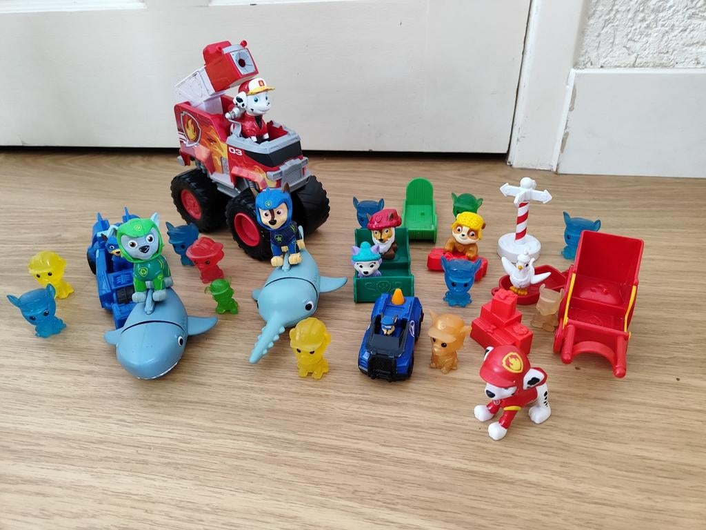 set Paw Patrol speelgoedfiguren en voertuigen, Ophalen of Verzenden, Gebruikt