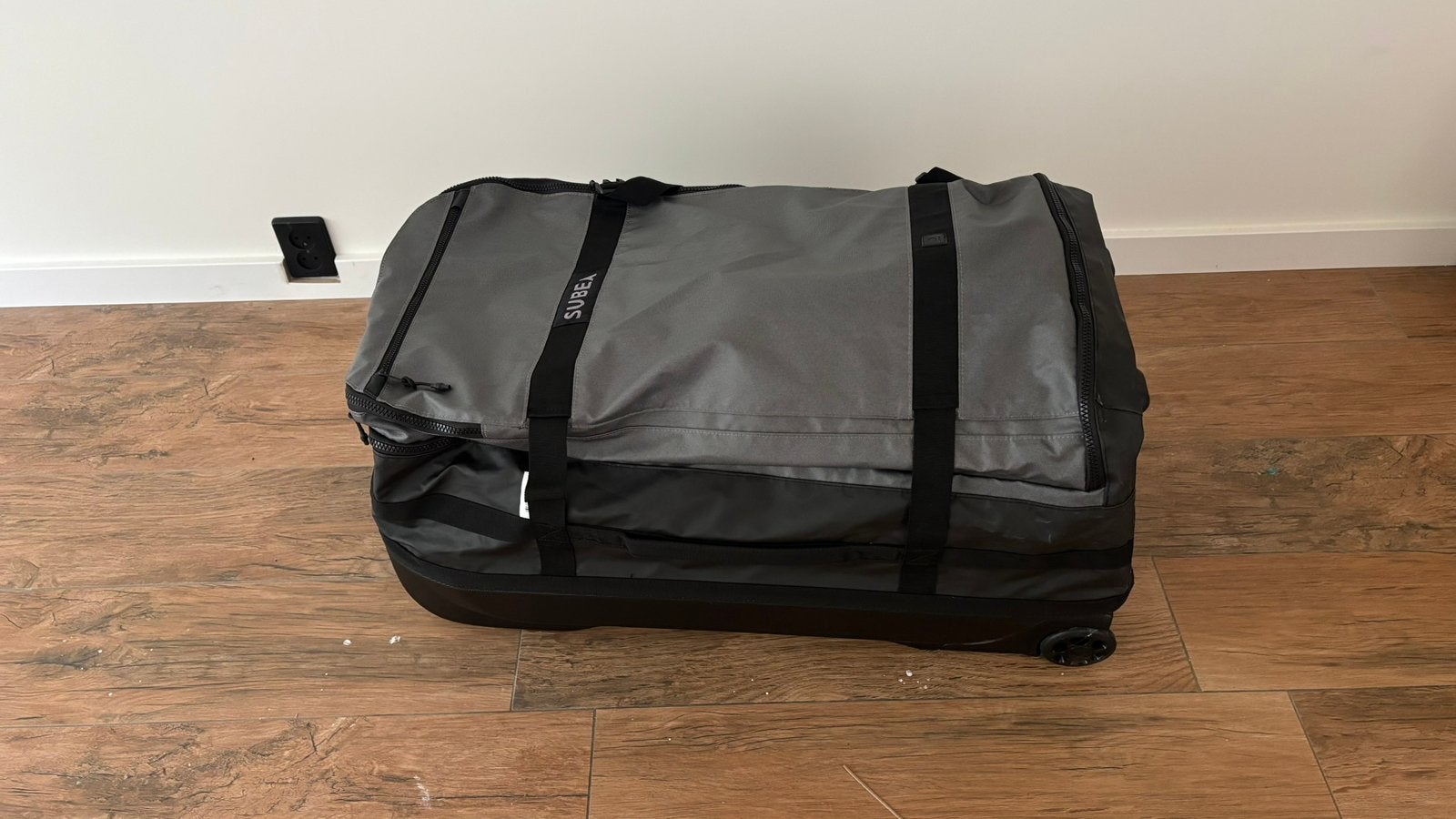 TEAB! Subea duiktas/duikkoffer Decathlon, Ophalen, Zo goed als nieuw, 30 cm of meer, Uitschuifbare handgreep