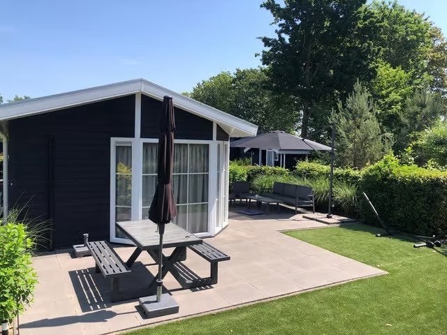 EXCLUSIEF CHALET OP EIGEN GROND AAN HET VELUWEMEER, Gelderland, 2 slaapkamers, 60 m², Verkoop zonder makelaar