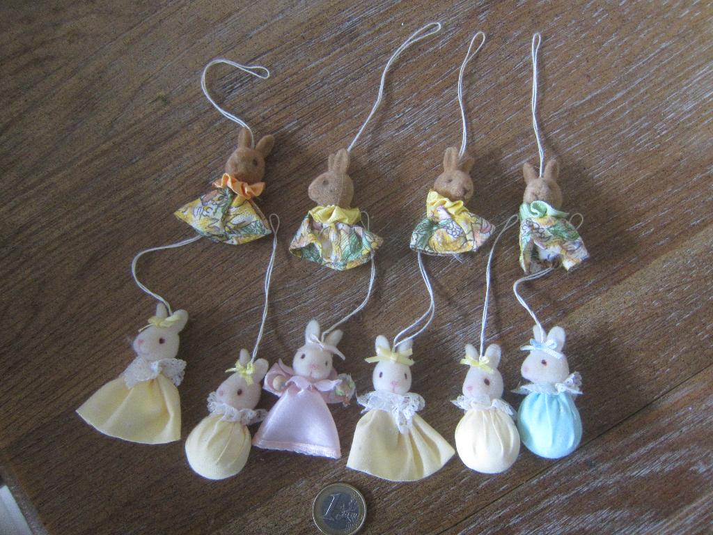 pasen oude mini flock konijntjes haasjes     10 stuks, Ophalen of Verzenden, Zo goed als nieuw