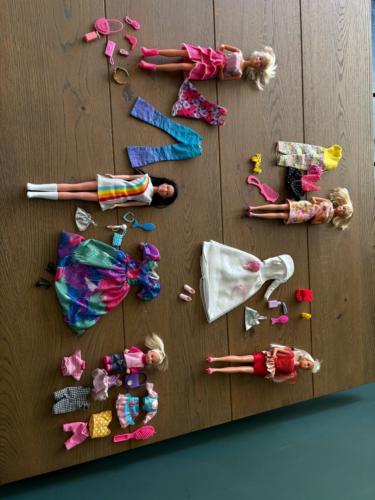 collectie Barbiepoppen met kleding en accessoires, Kinderen en Baby's, Ophalen of Verzenden, Gebruikt, Barbie