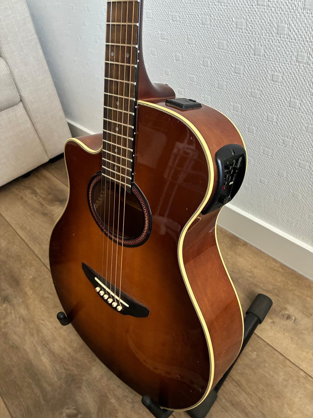 Linkshandige Yamaha akoestische gitaar, Ophalen, Zo goed als nieuw, Klassieke of Spaanse gitaar