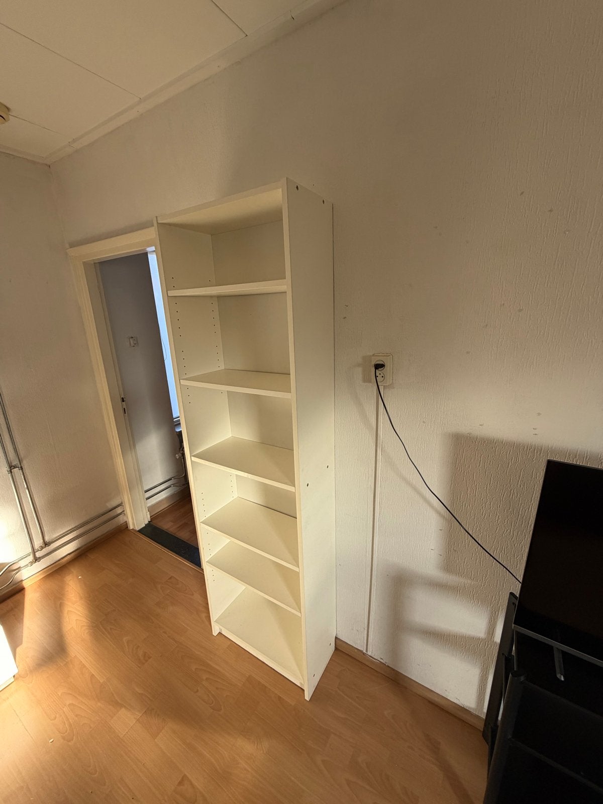 Witte kast met planken, Ophalen, Met plank(en), Minder dan 50 cm, Gebruikt
