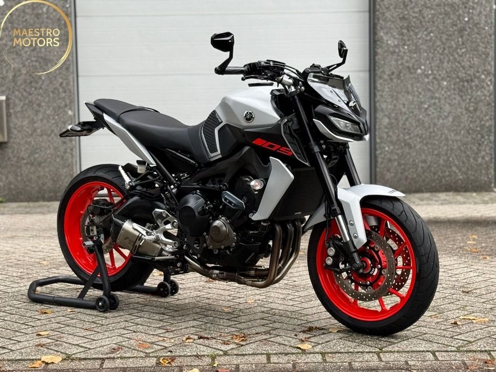 YAMAHA MT09 Ice Fluo Racing uitlaatsysteem Recent onderhoud!, Motorrijbewijs A, Bedrijf, Meer dan 35 kW, YAMAHA