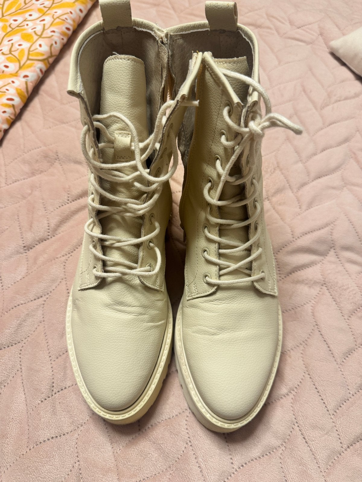 Tango beige enkellaarsjes 39, Kleding | Dames, Beige, Lage of Enkellaarzen, Ophalen of Verzenden, Zo goed als nieuw