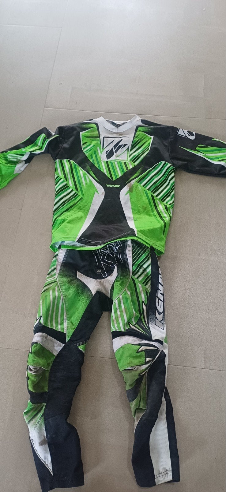 Crosspak Crosskleding Broek en Shirt Kenny, Motoren, Kleding | Motorkleding, Ophalen of Verzenden, Tweedehands