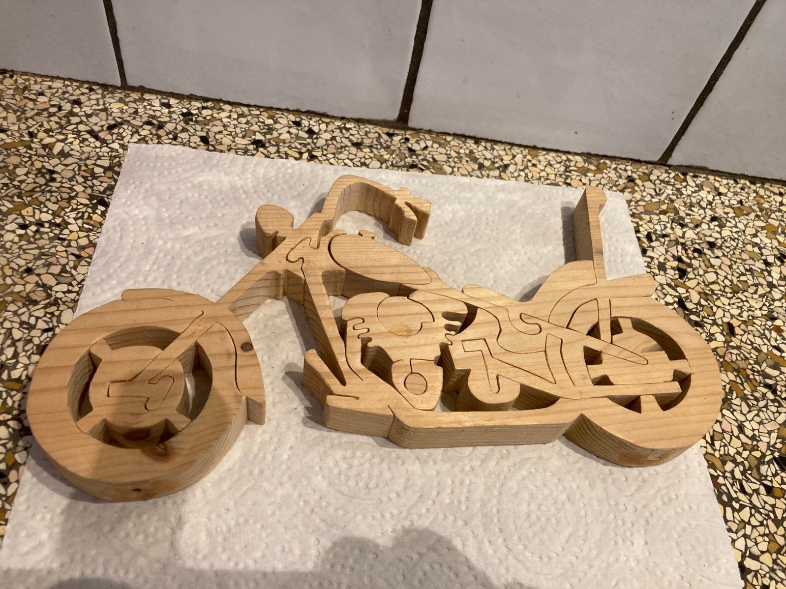Houten puzzel motor, Ophalen of Verzenden, Minder dan 500 stukjes, Zo goed als nieuw, Overige typen