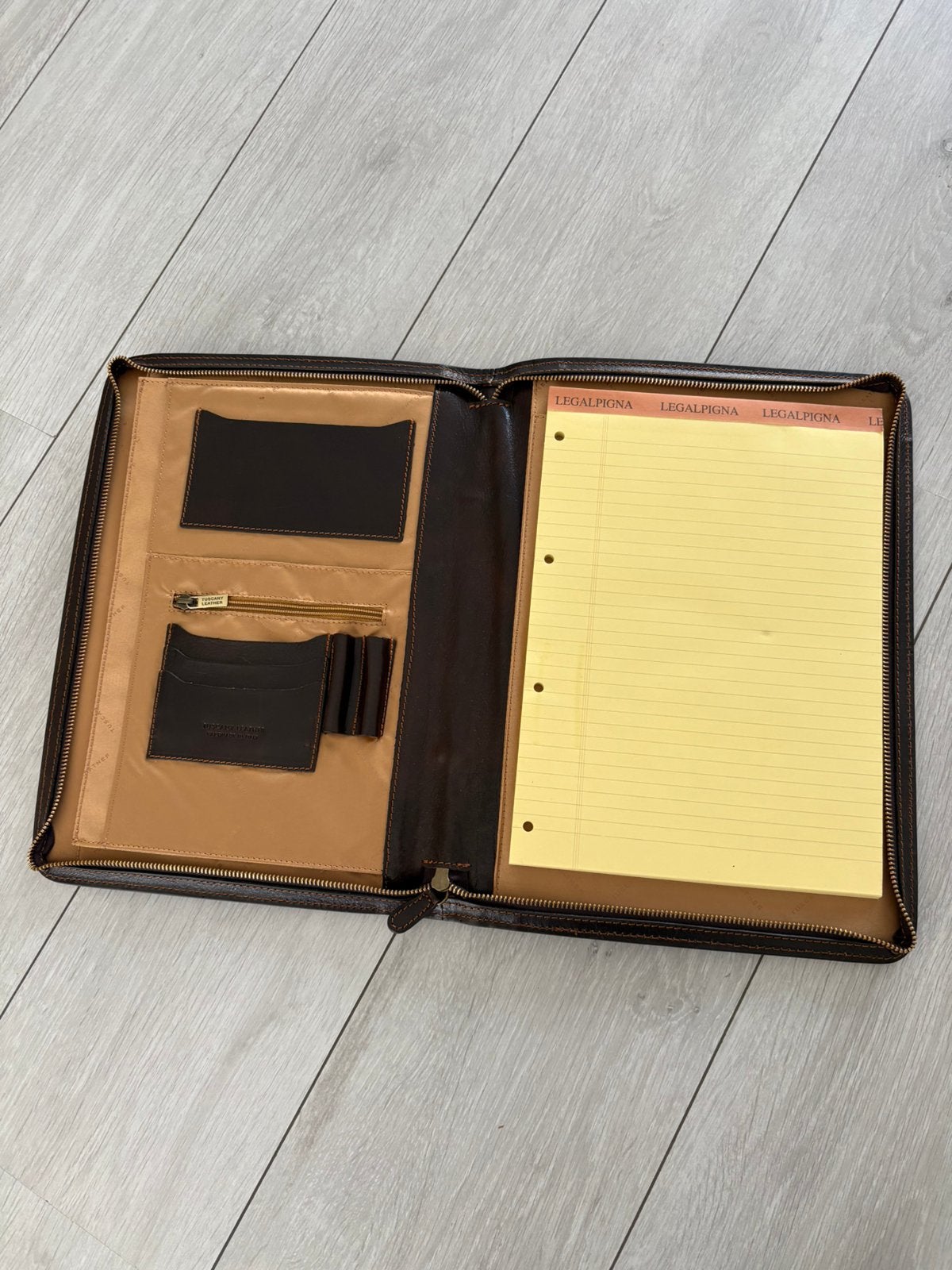 Tuscany leather Firenze, Diversen, Verzenden, Zo goed als nieuw