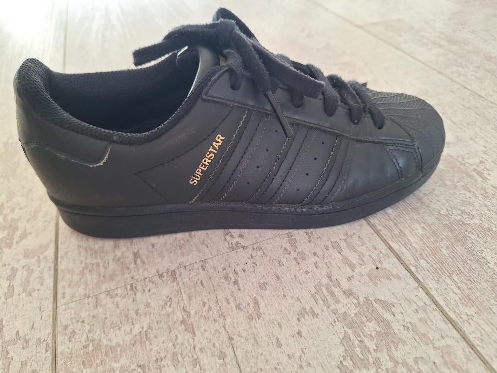 Adidas superstar sneakers 39, Kleding | Dames, Schoenen, Adidas, Zwart, Ophalen of Verzenden, Sneakers of Gympen