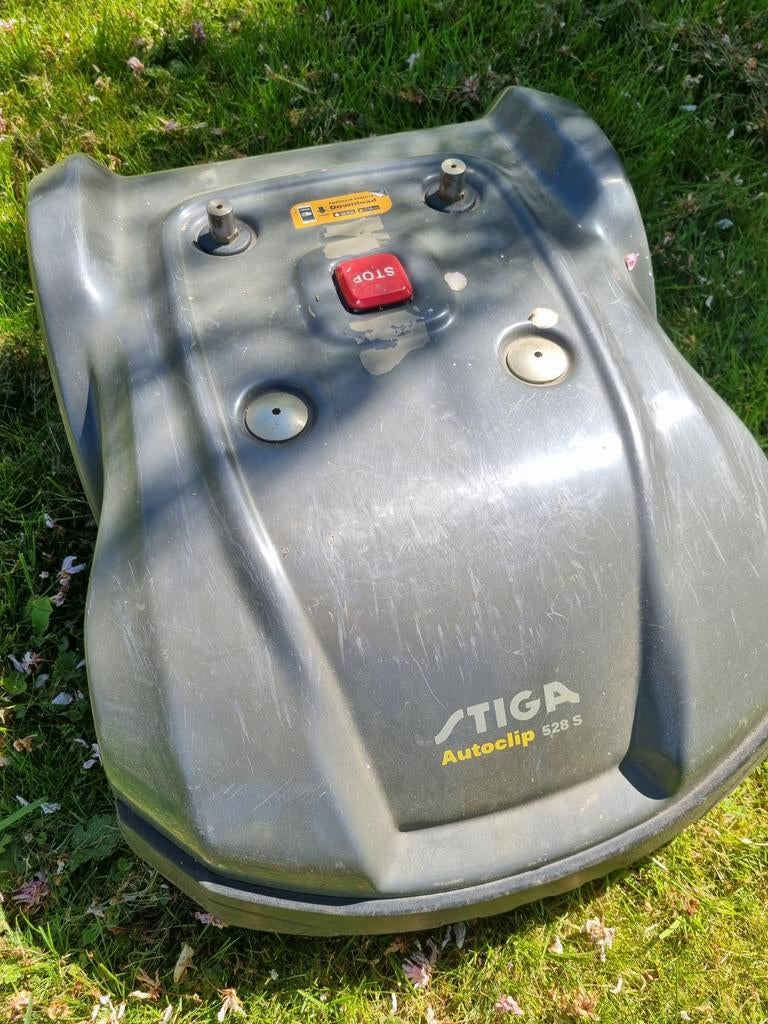 Stiga Autoclip 528 S Robotmaaier - Gebruikt, Tuin en Terras, Robotmaaiers, Ophalen of Verzenden, Gebruikt, Meer dan 25 cm, Stiga
