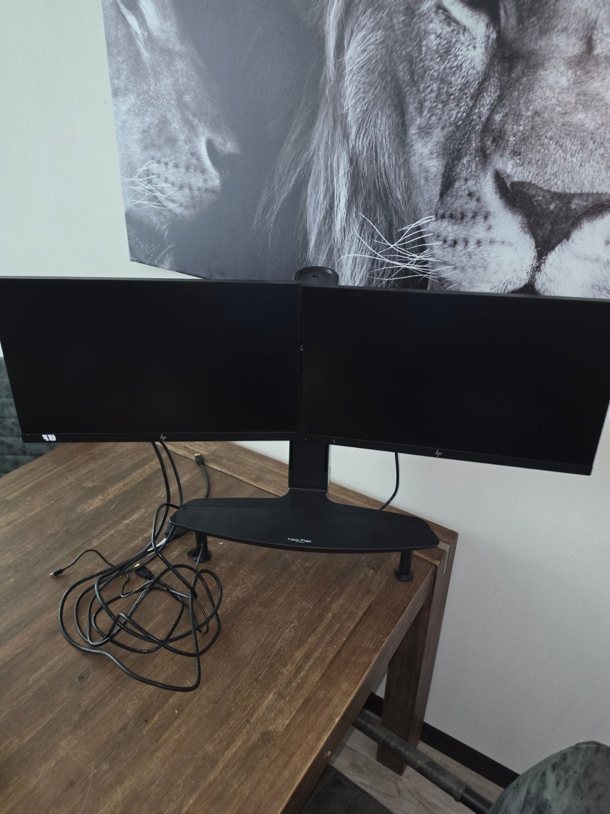 HP monitoren met dual monitor arm, HDMI, Ophalen of Verzenden, Zo goed als nieuw, HP