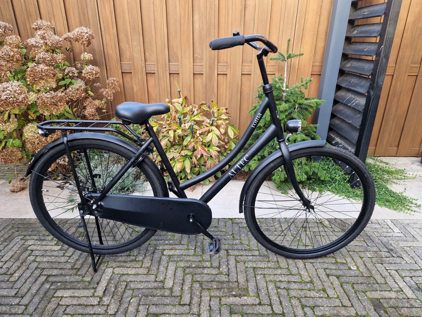 Als nieuw Keurige degelijke Damesfiets 28 inch
Merk Altec
Me, 56 cm of meer, Ophalen of Verzenden, Zo goed als nieuw, Overige merken