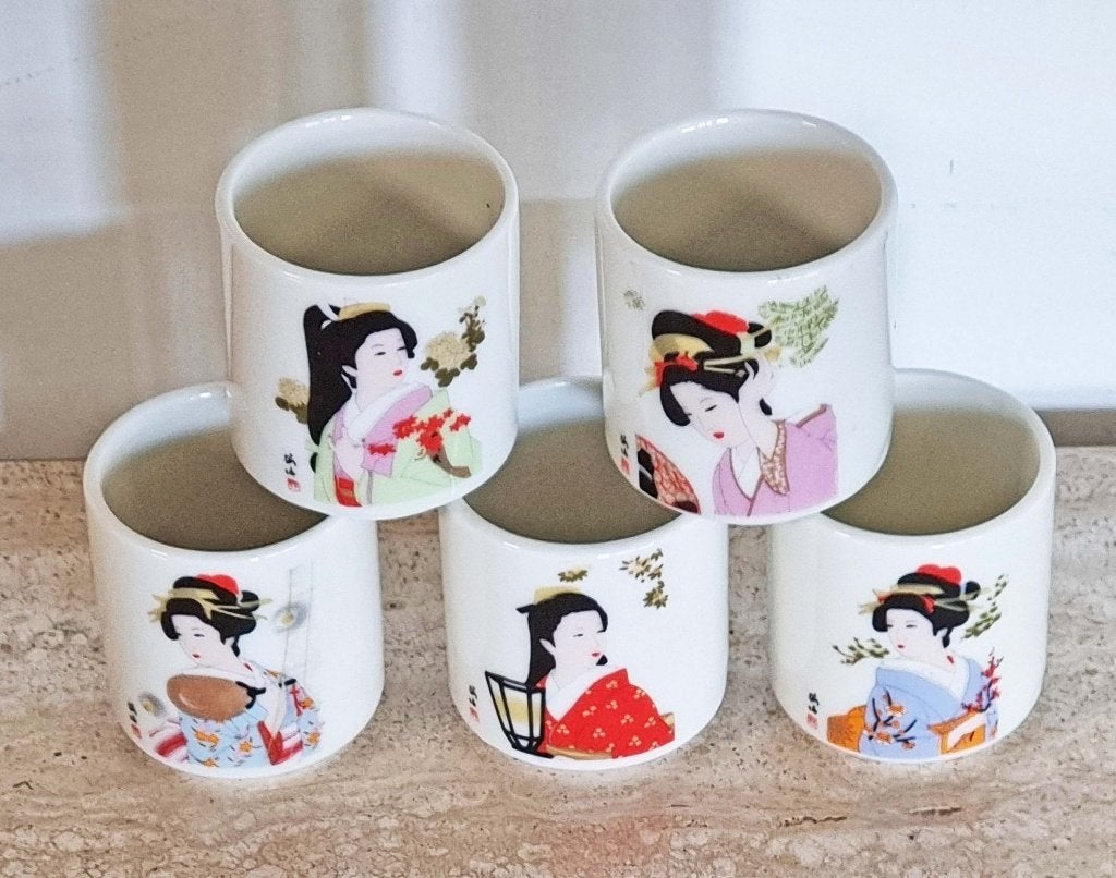 Japanse Vintage geisha thee  sake mokjes  set van 5, Antiek en Kunst, Ophalen of Verzenden