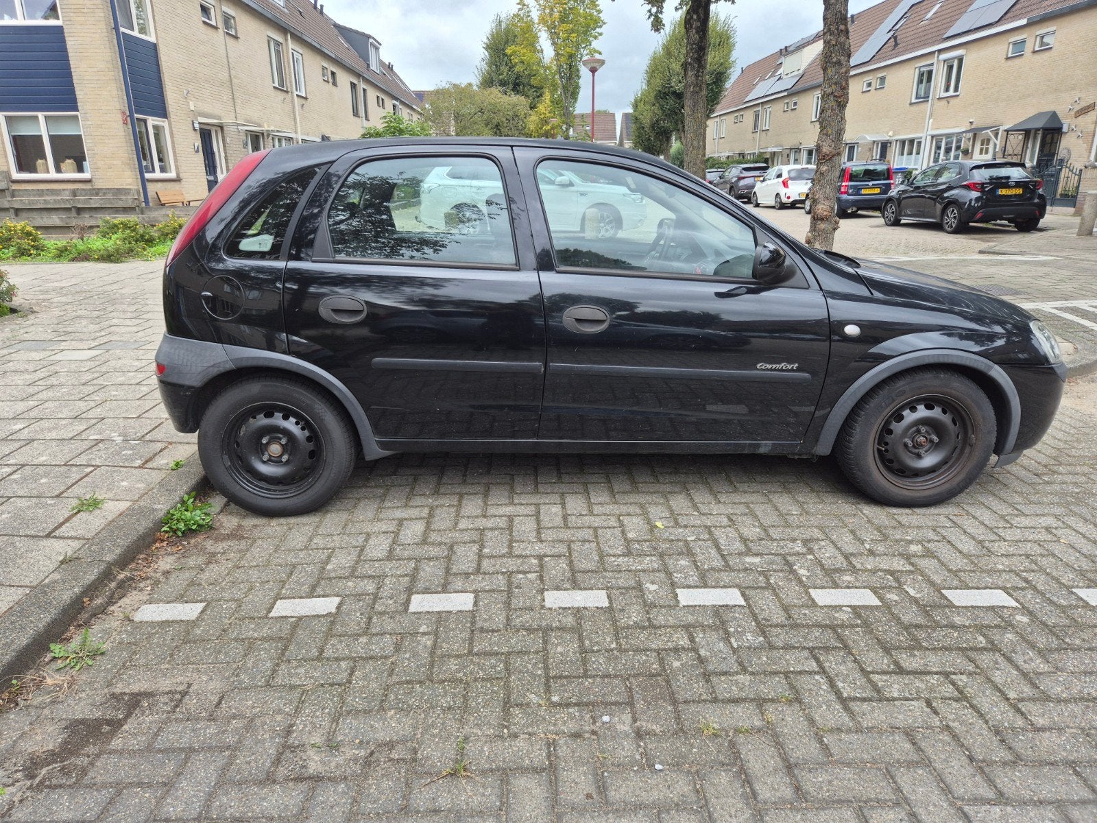 Opel Corsa 1.2 16V 5D 2002 Zwart, Voorwielaandrijving, 450 kg, 74 pk, 31 €/maand