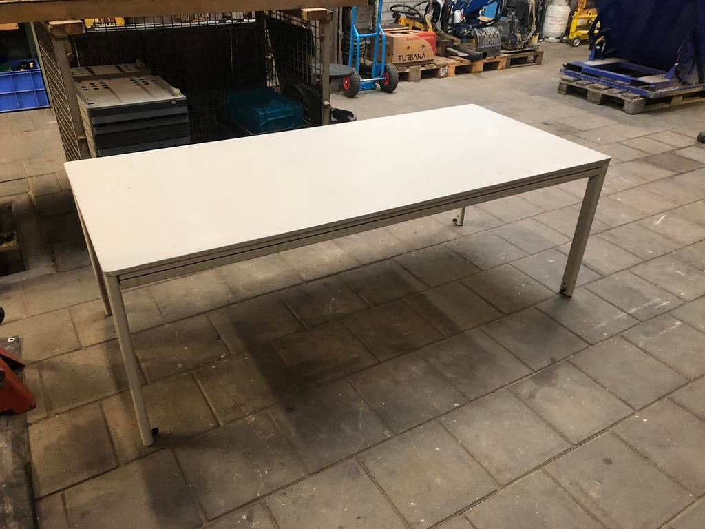 Kantoortafel 180x80 - 2 stuks, Huis en Inrichting, Bureaus, Ophalen, In hoogte verstelbaar, Gebruikt