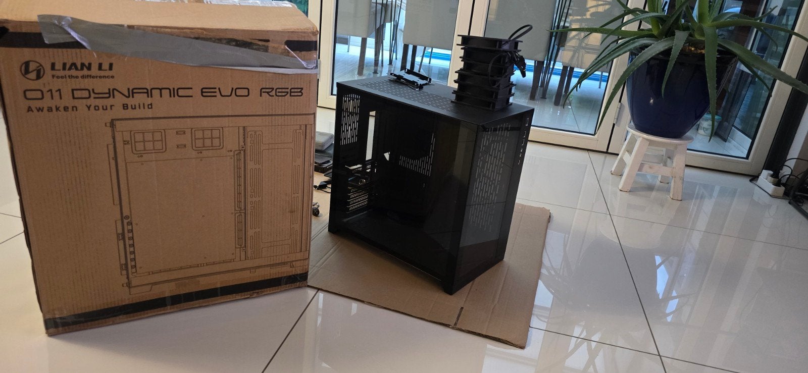 Lian Li O11 Dynamic PC-behuizing + 6 fans, Computers en Software, Ophalen