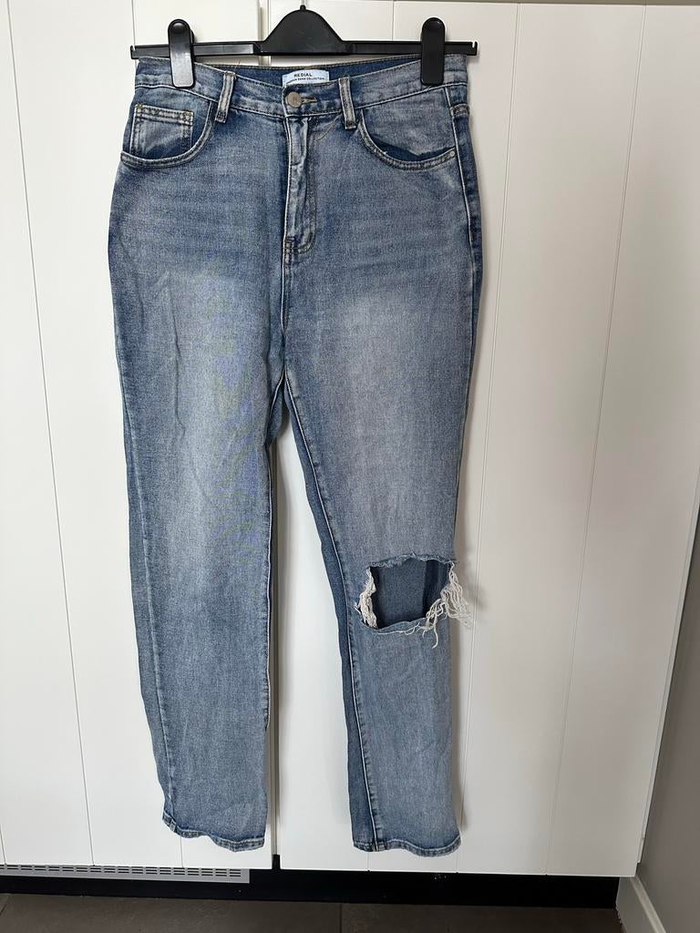 Redial Jeans met scheur, maat 40, Ophalen of Verzenden, Gedragen, Blauw, W30 - W32 (confectie 38/40)