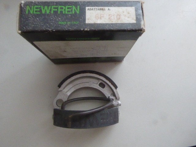 Newfren remschoenen, remsegmenten vespa, puch maxi, tomos a3, Fietsen en Brommers, Brommeronderdelen | Oldtimers, Ophalen of Verzenden